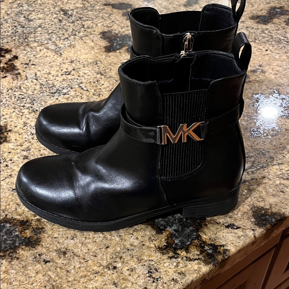 Michael Kors black ankle boots big girl size 4.5
